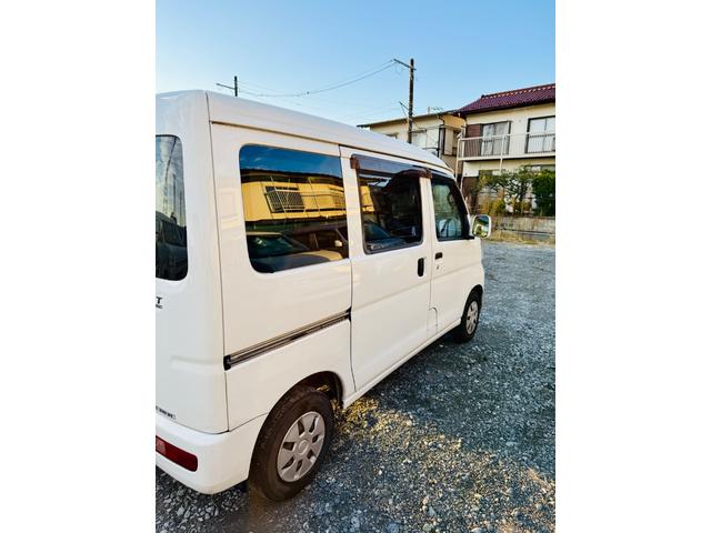 ハイゼットカーゴ クルーズ　★車検２年★パワーウィンドウ★★電動格納ミラー★★リモコンキー★★ＥＴＣ★★レザーシート★★バックカメラ★★タイヤ４本バリ山★（10枚目）