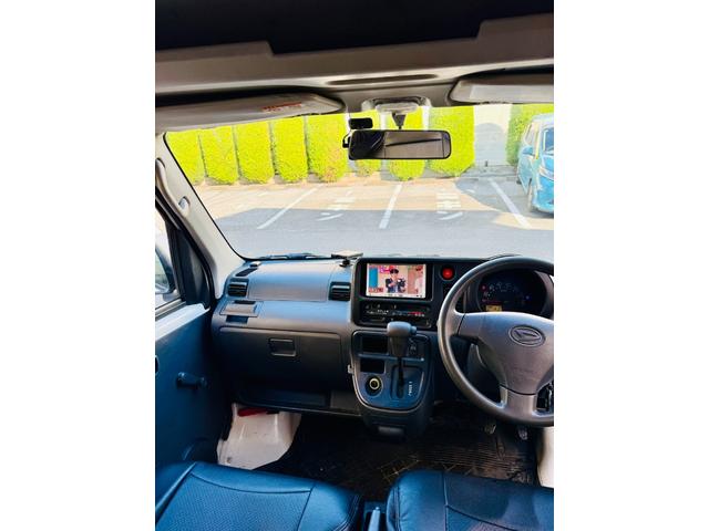 ハイゼットカーゴ 　★車検２年★リモコンキー★★ＥＴＣ★★ドラレコ★★カーナビ★★ワンセグ★★アルミホイール★★タイヤ４本バリ山★（6枚目）