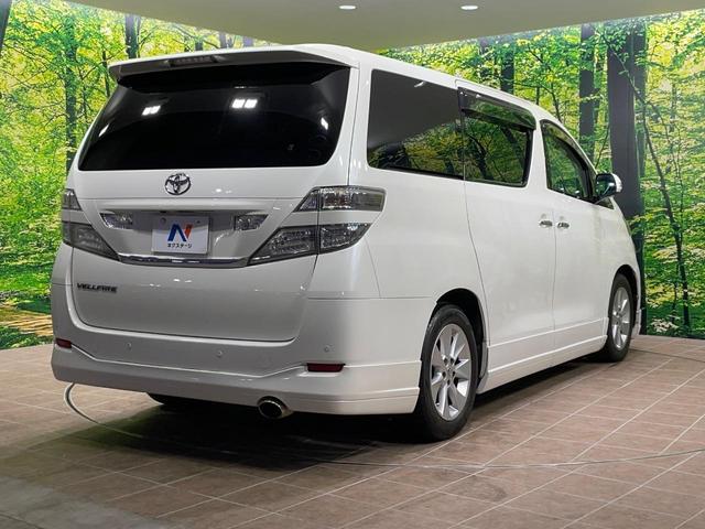 ヴェルファイア ２．４Ｖ　サンルーフ　両側電動スライドドア　後席モニター　純正ナビ　バックカメラ　コーナーセンサー　スマートキー　ＨＩＤヘッド　ＥＴＣ　クルコン　オートライト　パワーシート　デュアルエアコン　プライバシーガラス（18枚目）