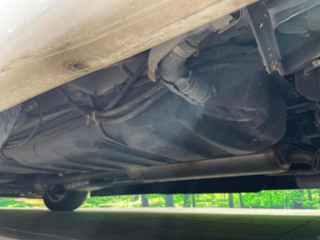 ヴェルファイア ２．４Ｖ　サンルーフ　両側電動スライドドア　後席モニター　純正ナビ　バックカメラ　コーナーセンサー　スマートキー　ＨＩＤヘッド　ＥＴＣ　クルコン　オートライト　パワーシート　デュアルエアコン　プライバシーガラス（23枚目）