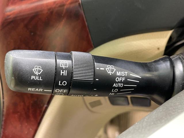 ヴェルファイア ２．４Ｖ　サンルーフ　両側電動スライドドア　後席モニター　純正ナビ　バックカメラ　コーナーセンサー　スマートキー　ＨＩＤヘッド　ＥＴＣ　クルコン　オートライト　パワーシート　デュアルエアコン　プライバシーガラス（30枚目）