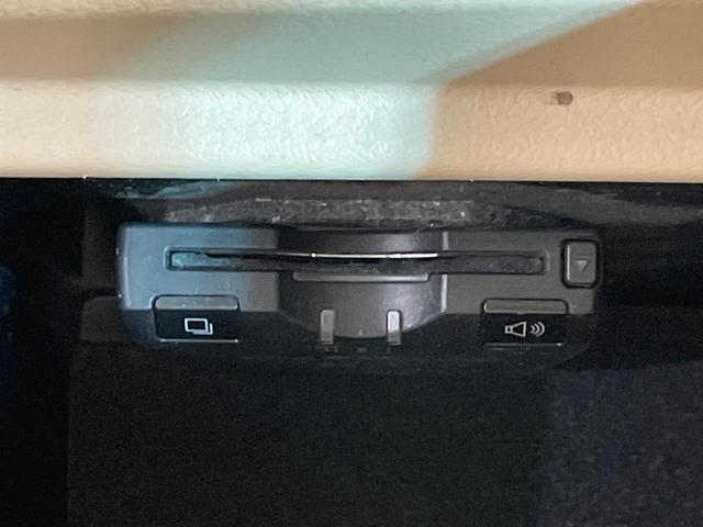 ヴェルファイア ２．４Ｖ　サンルーフ　両側電動スライドドア　後席モニター　純正ナビ　バックカメラ　コーナーセンサー　スマートキー　ＨＩＤヘッド　ＥＴＣ　クルコン　オートライト　パワーシート　デュアルエアコン　プライバシーガラス（33枚目）