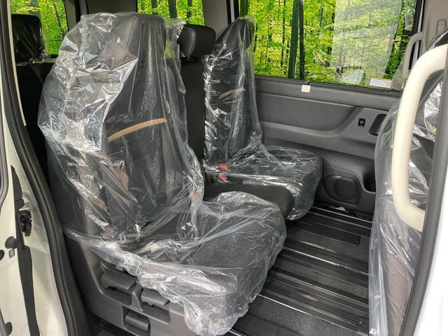 セレナ ｅ－パワー　ハイウェイスターＶ　登録済未使用車　純正１２．３型ナビ　全周囲カメラ　両側電動スライドドア　プロパイロット　衝突軽減　デジタルインナーミラー　ドラレコ　ＬＥＤヘッド　オートハイビーム　ＥＴＣ　ＨＤＭＩ　置くだけ充電（9枚目）