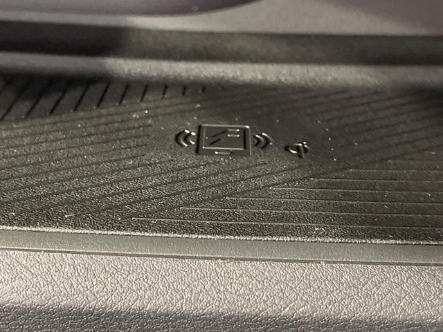 セレナ ｅ－パワー　ハイウェイスターＶ　登録済未使用車　純正１２．３型ナビ　全周囲カメラ　両側電動スライドドア　プロパイロット　衝突軽減　デジタルインナーミラー　ドラレコ　ＬＥＤヘッド　オートハイビーム　ＥＴＣ　ＨＤＭＩ　置くだけ充電（43枚目）