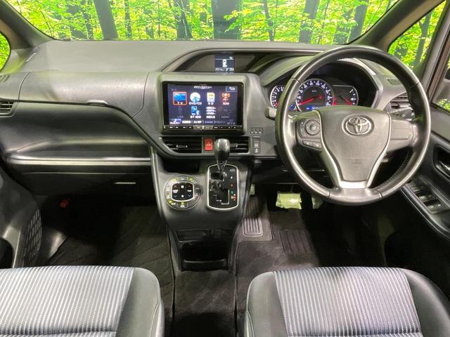 ヴォクシー ＺＳ　煌　後席モニター　９型ＢｉｇＸナビ　バックカメラ　両側電動スライド　スマートキー　ＥＴＣ　ＬＥＤヘッド　オートライト　純正１７インチＡＷ　Ｂｌｕｅｔｏｏｔｈ再生　アイドリングストップ　盗難防止装置（2枚目）