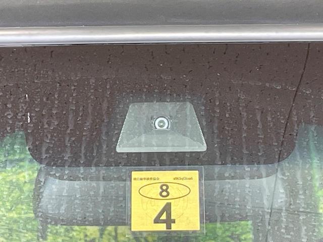 Ｎ－ＢＯＸカスタム Ｌ　両側電動スライドドア　純正ナビ　バックカメラ　衝突軽減　レーダークルーズ　シートヒーター　コーナーセンサー　スマートキー　ＬＥＤヘッド＆フォグ　ＥＴＣ　オートハイビーム　車線逸脱警報　オートライト（4枚目）