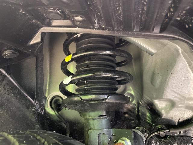 ハスラー タフワイルド 届出済未使用車 純正9型ナビ 全周囲カメラ 衝突軽減 レーダークルーズ コーナーセンサー シートヒーター スマートキー LEDヘッド オートハイビーム 革巻きハンドル 車線逸脱警報 オートライト(20枚目)