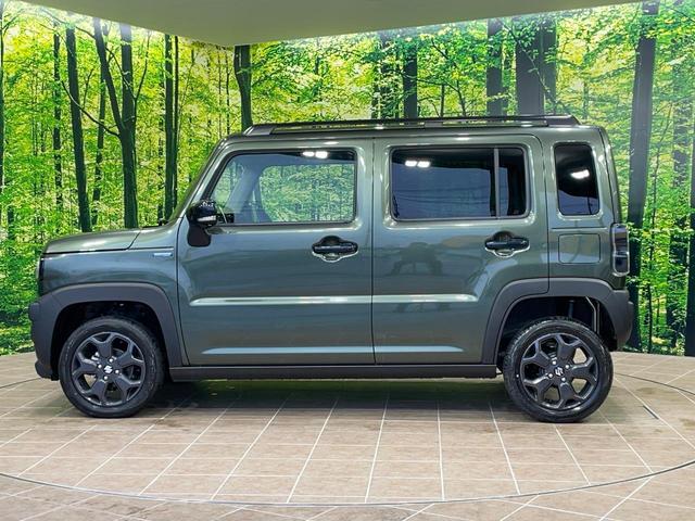 ハスラー タフワイルド 届出済未使用車 純正9型ナビ 全周囲カメラ 衝突軽減 レーダークルーズ コーナーセンサー シートヒーター スマートキー LEDヘッド オートハイビーム 革巻きハンドル 車線逸脱警報 オートライト(56枚目)