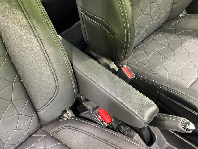 イグニス ハイブリッドMF 純正8型ナビ 全周囲カメラ 衝突軽減 クルーズコントロール シートヒーター レザーシート スマートキー LEDヘッド ルーフレール ETC ステアリングスイ 車線逸脱警報 オートライト オートエアコン(26枚目)