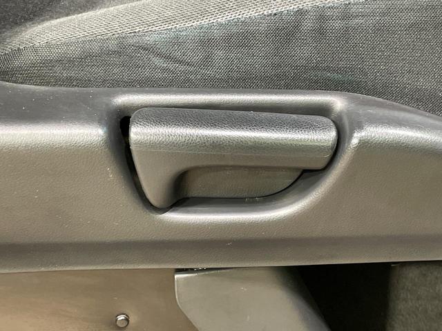 N-BOXカスタム G・Lパッケージ 電動スライドドア スマートキー HIDヘッド ETC デジタルインナーミラー オートライト オートエアコン 純正14インチアルミ 電動格納ミラー プライバシーガラス ドアバイザー 盗難防止システム(35枚目)