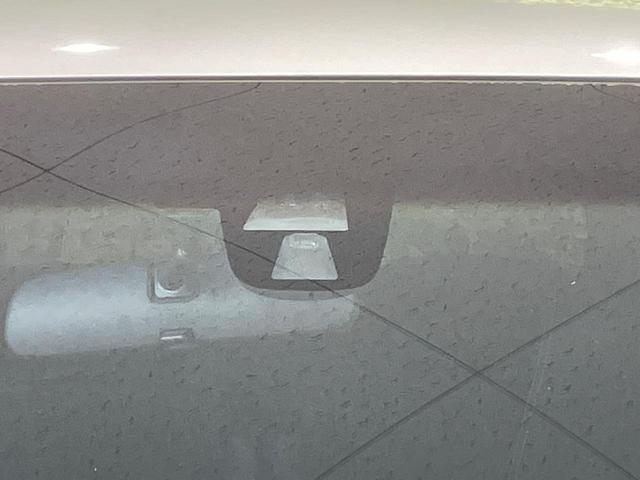 オデッセイ アブソルート・EX 純正ナビ 全周囲カメラ 衝突軽減 クルーズコントロール 両側電動スライドドア スマートキー ETC LEDヘッド&フォグ オートライト パワーシート デュアルエアコン 純正18インチAW(3枚目)