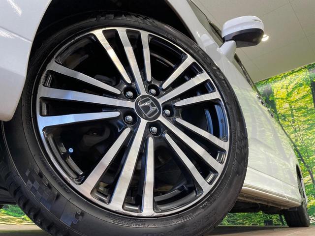 オデッセイ アブソルート・EX 純正ナビ 全周囲カメラ 衝突軽減 クルーズコントロール 両側電動スライドドア スマートキー ETC LEDヘッド&フォグ オートライト パワーシート デュアルエアコン 純正18インチAW(14枚目)