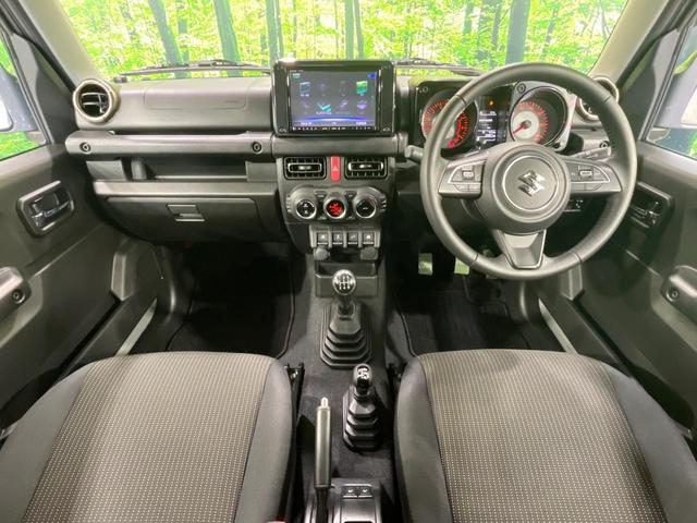 ジムニー ＸＣ　ＭＴ車　純正８型ナビ　衝突軽減　クルーズコントロール　シートヒーター　スマートキー　ＬＥＤヘッド　オートライト　オートエアコン　純正１６インチアルミ　Ｂｌｕｅｔｏｏｔｈ　ＣＤ　ＤＶＤ再生　フルセグ（2枚目）