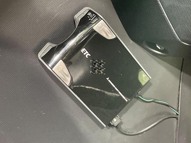 ヴォクシー ZS 煌II 両側電動スライドドア 純正10型ナビ バックカメラ 衝突軽減 ドラレコ コーナーセンサー スマートキー LEDヘッド ETC クルコン オートハイビーム 車線逸脱警報 オートライト(36枚目)