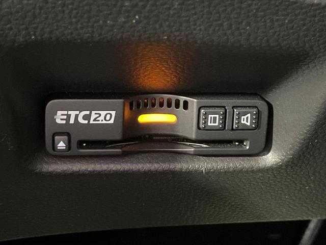 フィット e:HEVクロスター 純正9型ナビ バックカメラ 衝突軽減 レーダークルーズ ドラレコ コーナーセンサー スマートキー LEDヘッド ルーフレール ETC2.0 車線逸脱警報 オートライト(6枚目)