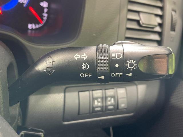 ＭＰＶ ２３Ｃ　スポーティパッケージ　両側電動スライドドア　純正ナビ　フロントカメラ　サイドカメラ　バックカメラ　ドラレコ　スマートキー　ＨＩＤヘッド　オートライト　デュアルエアコン　純正１７インチアルミ　ＣＤ　地デジ（30枚目）