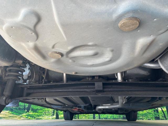 シエンタ ハイブリッドG 後席モニター ナビ バックカメラ 衝突軽減 両側電動スライドドア ドラレコ スマートキー LEDヘッド ETC オートハイビーム 車線逸脱警報 オートライト オートエアコン プライバシーガラス(19枚目)