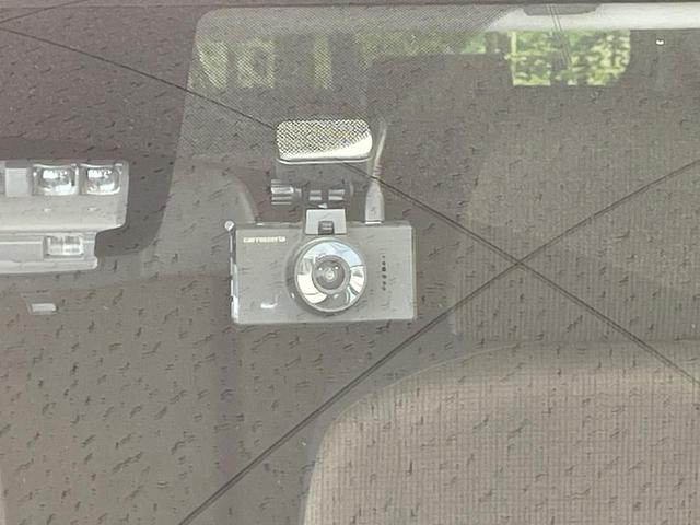 シエンタ ハイブリッドG 後席モニター ナビ バックカメラ 衝突軽減 両側電動スライドドア ドラレコ スマートキー LEDヘッド ETC オートハイビーム 車線逸脱警報 オートライト オートエアコン プライバシーガラス(46枚目)