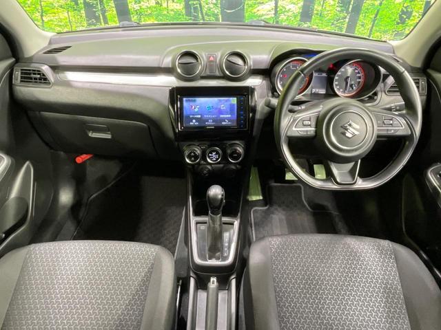 スイフト XGリミテッド ナビ バックカメラ 衝突軽減 クルーズコントロール シートヒーター ドラレコ スマートキー ETC オートハイビーム 車線逸脱警報 オートライト オートエアコン Bluetooth プライバシーガラス(2枚目)