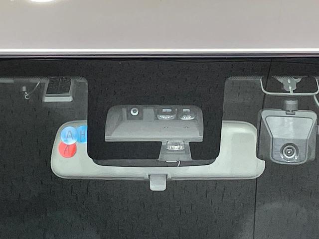 スイフト XGリミテッド ナビ バックカメラ 衝突軽減 クルーズコントロール シートヒーター ドラレコ スマートキー ETC オートハイビーム 車線逸脱警報 オートライト オートエアコン Bluetooth プライバシーガラス(3枚目)