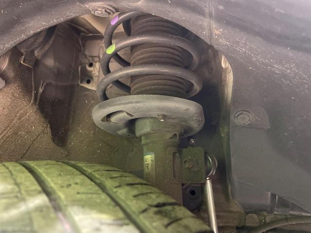 スイフト XGリミテッド ナビ バックカメラ 衝突軽減 クルーズコントロール シートヒーター ドラレコ スマートキー ETC オートハイビーム 車線逸脱警報 オートライト オートエアコン Bluetooth プライバシーガラス(20枚目)