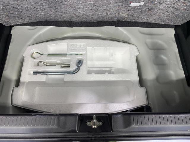 スイフト XGリミテッド ナビ バックカメラ 衝突軽減 クルーズコントロール シートヒーター ドラレコ スマートキー ETC オートハイビーム 車線逸脱警報 オートライト オートエアコン Bluetooth プライバシーガラス(35枚目)