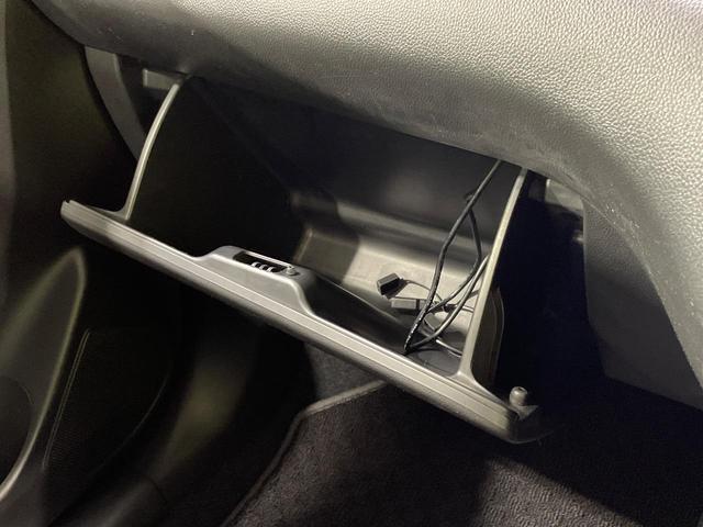 スイフト XGリミテッド ナビ バックカメラ 衝突軽減 クルーズコントロール シートヒーター ドラレコ スマートキー ETC オートハイビーム 車線逸脱警報 オートライト オートエアコン Bluetooth プライバシーガラス(45枚目)