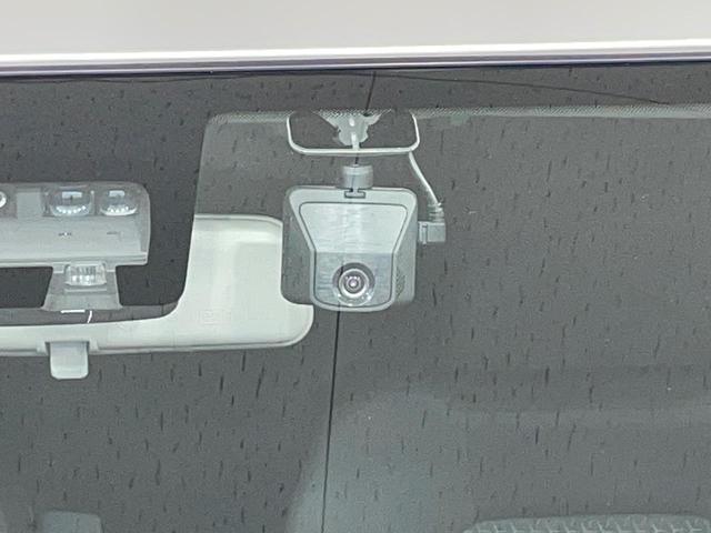 スイフト XGリミテッド ナビ バックカメラ 衝突軽減 クルーズコントロール シートヒーター ドラレコ スマートキー ETC オートハイビーム 車線逸脱警報 オートライト オートエアコン Bluetooth プライバシーガラス(47枚目)