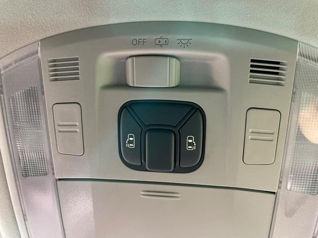 ヴェルファイア ２．４Ｚ　後席モニター　純正ナビ　バックカメラ　両側電動スライドドア　コーナーセンサー　スマートキー　オットマン　ＥＴＣ　ＨＩＤヘッド＆ＬＥＤフォグ　オートライト　デュアルエアコン　純正１８インチＡＷ（6枚目）