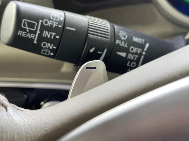 N-BOX G ターボSSパッケージ 純正ナビ バックカメラ 両側電動スライドドア 衝突軽減 HIDヘッド オートライト シートヒーター オートエアコン 革巻きハンドル プライバシーガラス シートバックテーブル ロールサンシェイド(29枚目)