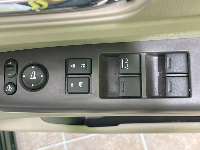 N-BOX G ターボSSパッケージ 純正ナビ バックカメラ 両側電動スライドドア 衝突軽減 HIDヘッド オートライト シートヒーター オートエアコン 革巻きハンドル プライバシーガラス シートバックテーブル ロールサンシェイド(57枚目)