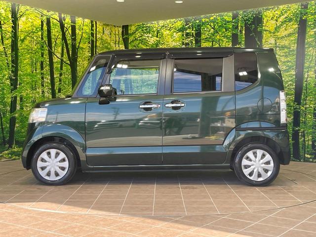 N-BOX G ターボSSパッケージ 純正ナビ バックカメラ 両側電動スライドドア 衝突軽減 HIDヘッド オートライト シートヒーター オートエアコン 革巻きハンドル プライバシーガラス シートバックテーブル ロールサンシェイド(60枚目)