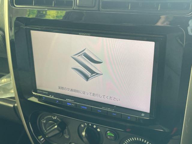 ジムニー ランドベンチャー MT車 純正ナビ 合皮レザーシート シートヒーター コーナーセンサー ETC 純正16インチAW 電動格納ミラー キーレス Bluetooth CD DVD再生 フルセグ ステアリングスイッチ(3枚目)
