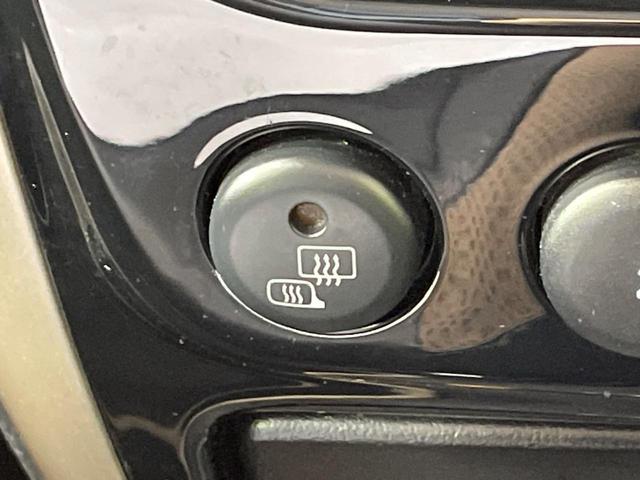 ジムニー ランドベンチャー MT車 純正ナビ 合皮レザーシート シートヒーター コーナーセンサー ETC 純正16インチAW 電動格納ミラー キーレス Bluetooth CD DVD再生 フルセグ ステアリングスイッチ(30枚目)