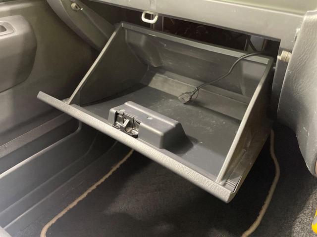 ジムニー ランドベンチャー MT車 純正ナビ 合皮レザーシート シートヒーター コーナーセンサー ETC 純正16インチAW 電動格納ミラー キーレス Bluetooth CD DVD再生 フルセグ ステアリングスイッチ(45枚目)