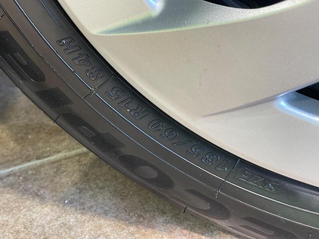 アクア Sスタイルブラック 純正ナビ バックカメラ 衝突軽減 ドラレコ コーナーセンサー シートヒーター スマートキー LEDヘッド ETC2.0 オートハイビーム オートライト オートエアコン Bluetooth 車線逸脱警報(59枚目)