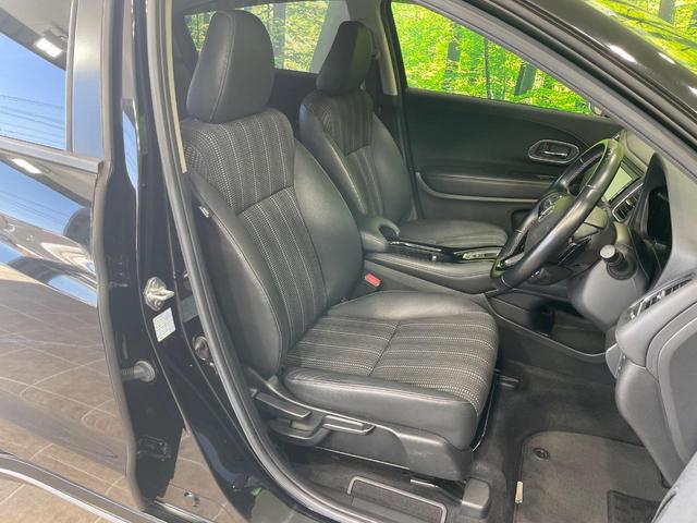 ヴェゼル ハイブリッドＺ・ホンダセンシング　純正ＳＤナビ　バックカメラ　衝突被害軽減システム　レーダークルーズ　禁煙車　ドラレコ　スマートキー　ＬＥＤヘッド　ビルトインＥＴＣ　車線逸脱警報　オートライト　デュアルエアコン　純正１７インチアルミ（8枚目）