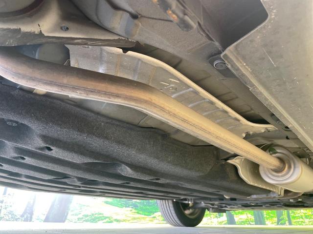 ヴェゼル ハイブリッドＺ・ホンダセンシング　純正ＳＤナビ　バックカメラ　衝突被害軽減システム　レーダークルーズ　禁煙車　ドラレコ　スマートキー　ＬＥＤヘッド　ビルトインＥＴＣ　車線逸脱警報　オートライト　デュアルエアコン　純正１７インチアルミ（23枚目）