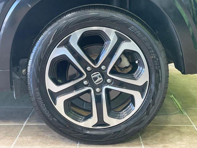 ヴェゼル ハイブリッドＺ・ホンダセンシング　純正ＳＤナビ　バックカメラ　衝突被害軽減システム　レーダークルーズ　禁煙車　ドラレコ　スマートキー　ＬＥＤヘッド　ビルトインＥＴＣ　車線逸脱警報　オートライト　デュアルエアコン　純正１７インチアルミ（56枚目）