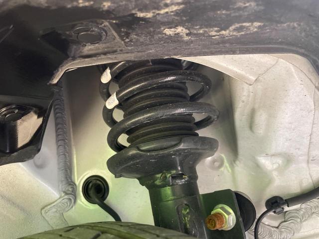 スペーシアカスタム ハイブリッドXSターボ 純正9型ナビ 両側電動スライドドア 全周囲カメラ 衝突軽減 レーダークルーズ ヘッドアップディスプレイ ハーフレザーシート シートヒーター LEDヘッド オートハイビーム 車線逸脱警報(20枚目)