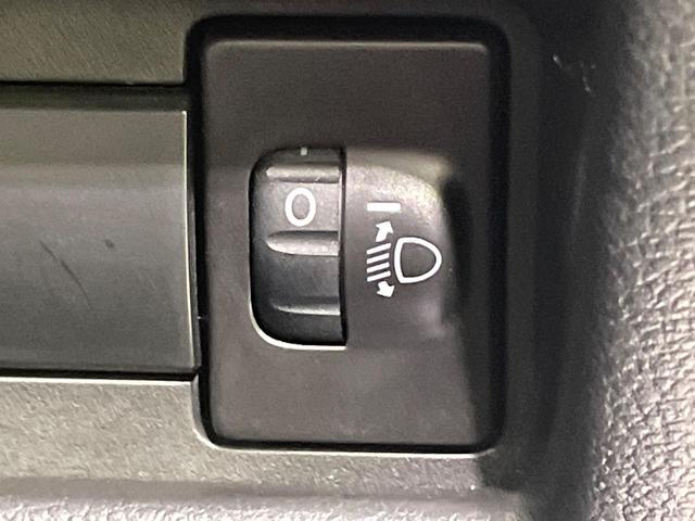 スペーシアカスタム ハイブリッドXSターボ 純正9型ナビ 両側電動スライドドア 全周囲カメラ 衝突軽減 レーダークルーズ ヘッドアップディスプレイ ハーフレザーシート シートヒーター LEDヘッド オートハイビーム 車線逸脱警報(35枚目)