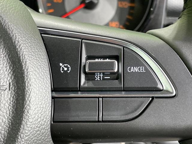 ジムニー ＸＣ　届出済未使用車　衝突軽減　コーナーセンサー　クルーズコントロール　シートヒーター　スマートキー　ＬＥＤヘッド　車線逸脱警報　革巻きハンドル　ステアリングスイッチ　オートエアコン　純正１６インチＡＷ（7枚目）