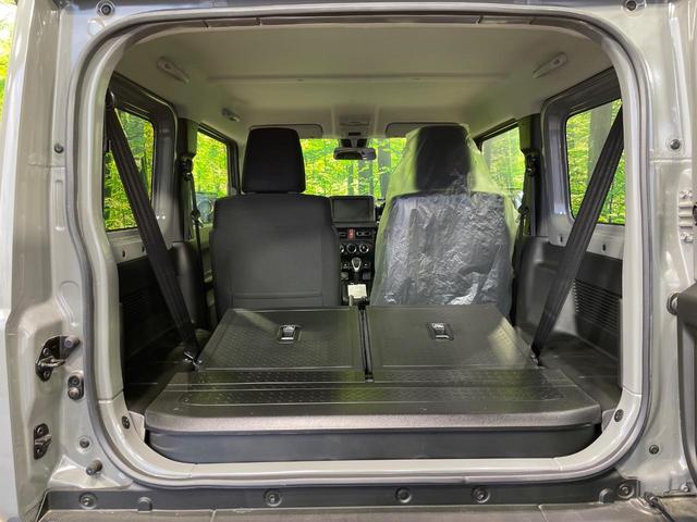 ジムニー ＸＣ　届出済未使用車　衝突軽減　コーナーセンサー　クルーズコントロール　シートヒーター　スマートキー　ＬＥＤヘッド　車線逸脱警報　革巻きハンドル　ステアリングスイッチ　オートエアコン　純正１６インチＡＷ（10枚目）