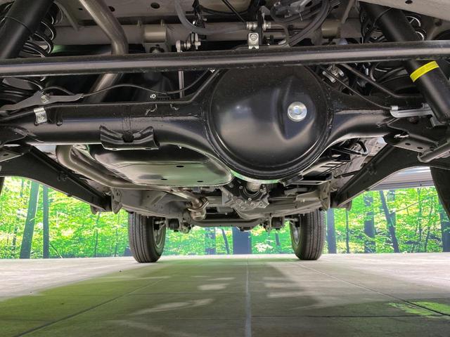 ジムニー ＸＣ　届出済未使用車　衝突軽減　コーナーセンサー　クルーズコントロール　シートヒーター　スマートキー　ＬＥＤヘッド　車線逸脱警報　革巻きハンドル　ステアリングスイッチ　オートエアコン　純正１６インチＡＷ（19枚目）