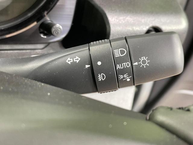 ジムニー ＸＣ　届出済未使用車　衝突軽減　コーナーセンサー　クルーズコントロール　シートヒーター　スマートキー　ＬＥＤヘッド　車線逸脱警報　革巻きハンドル　ステアリングスイッチ　オートエアコン　純正１６インチＡＷ（29枚目）