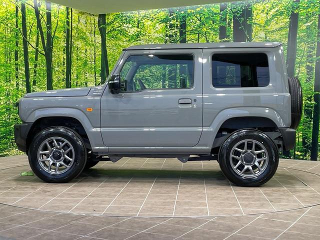 ジムニー ＸＣ　届出済未使用車　衝突軽減　コーナーセンサー　クルーズコントロール　シートヒーター　スマートキー　ＬＥＤヘッド　車線逸脱警報　革巻きハンドル　ステアリングスイッチ　オートエアコン　純正１６インチＡＷ（50枚目）