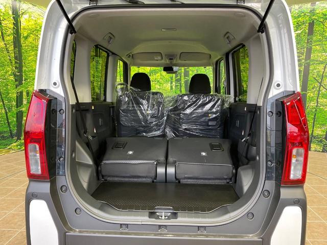 タント ファンクロスターボ　届出済未使用車　両側電動スライドドア　衝突軽減　コーナーセンサー　スマートキー　ＬＥＤヘッド　ルーフレール　オートライト　オートエアコン　純正１５インチアルミ　ＬＥＤフォグ（10枚目）