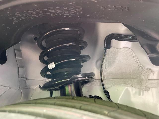 タント ファンクロスターボ　届出済未使用車　両側電動スライドドア　衝突軽減　コーナーセンサー　スマートキー　ＬＥＤヘッド　ルーフレール　オートライト　オートエアコン　純正１５インチアルミ　ＬＥＤフォグ（21枚目）