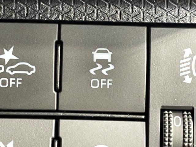 タント ファンクロスターボ　届出済未使用車　両側電動スライドドア　衝突軽減　コーナーセンサー　スマートキー　ＬＥＤヘッド　ルーフレール　オートライト　オートエアコン　純正１５インチアルミ　ＬＥＤフォグ（42枚目）