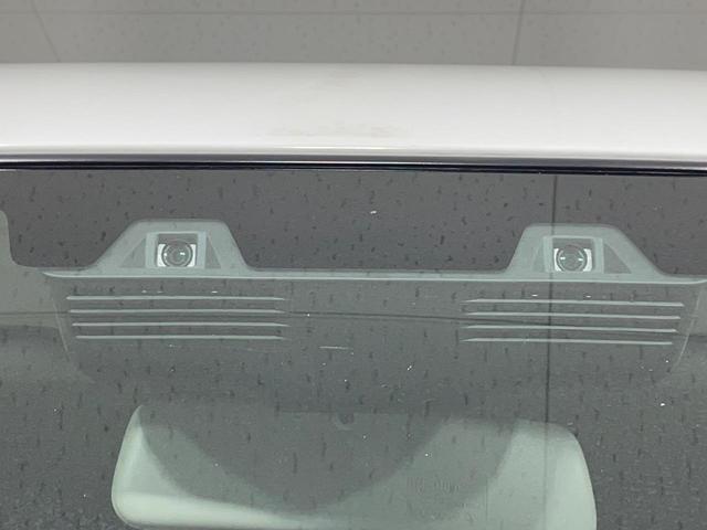 【インテリジェントエマージェンシーブレーキ】フロントカメラで前方の車両や歩行者を検知。衝突しそうな時は衝突被害軽減ブレーキが作動、衝突回避をサポート。より安全にドライブをお楽しみいただけます。